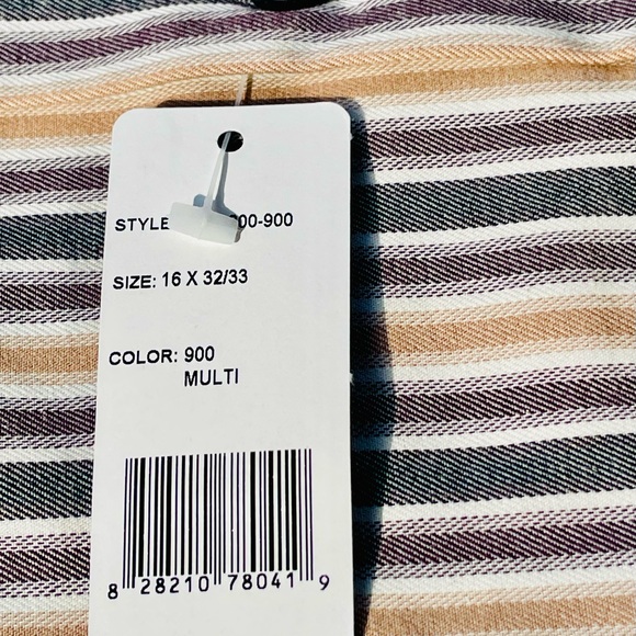 Claiborne Long Sleeve Button-Down👔 - Picture 6 of 6